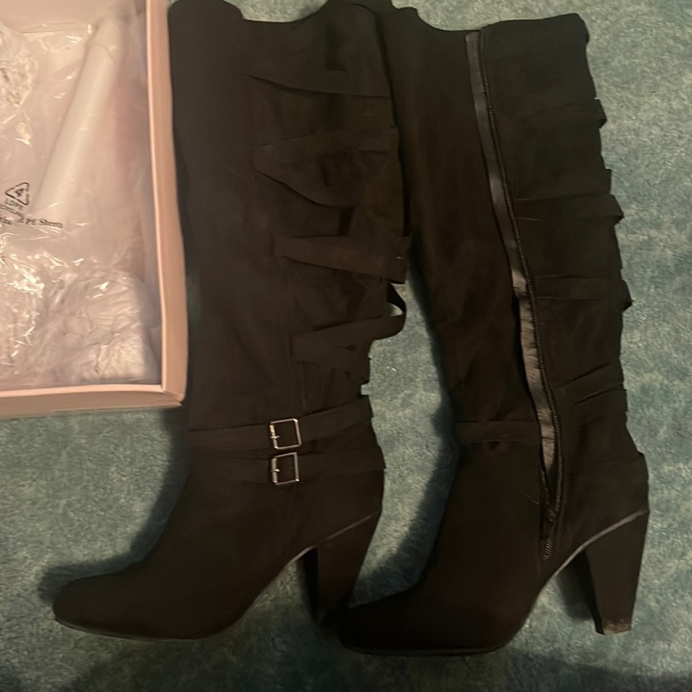 Black Suede JustFab Heeled Boot Size 11